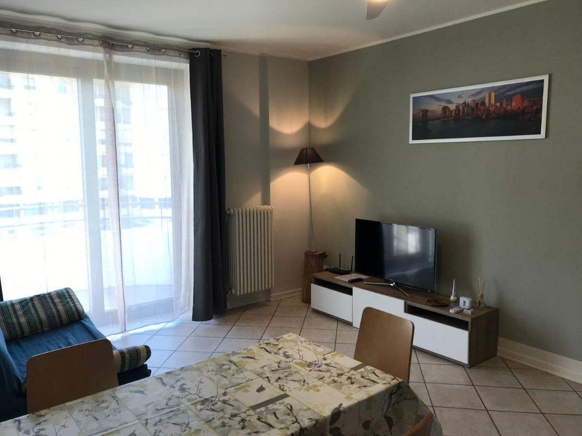 Grazioso Bilocale Metro/Centro Apartman Brescia megye Kültér fotó