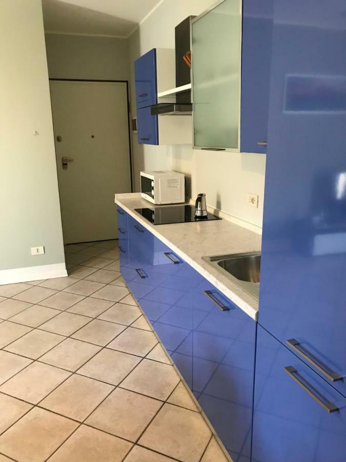 Grazioso Bilocale Metro/Centro Apartman Brescia megye Kültér fotó