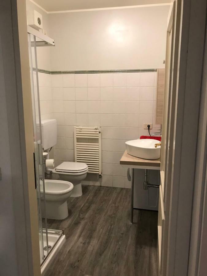 Grazioso Bilocale Metro/Centro Apartman Brescia megye Kültér fotó